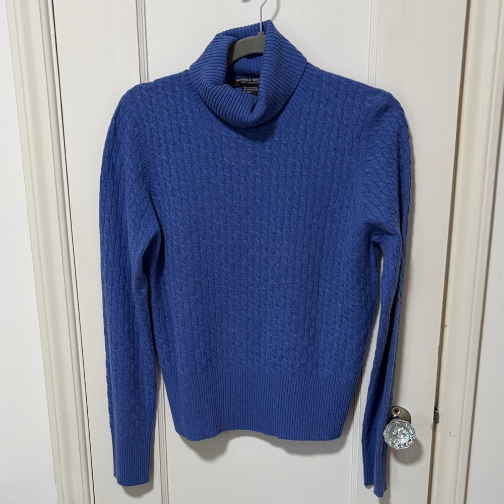EUC 100% Cashmere Cableknit Turtleneck Sweater